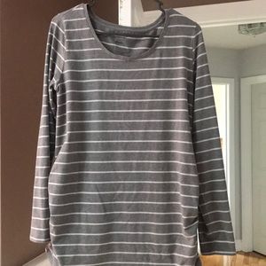 Long sleeve maternity shirt